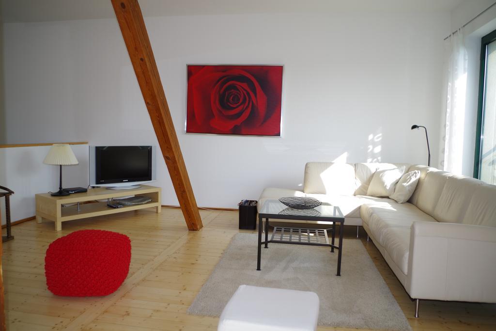 Haus Am See In كلاينزرلنغ الغرفة الصورة